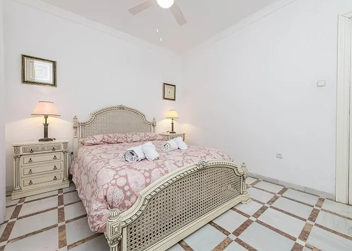 El Palo Malaga Beach Apartment